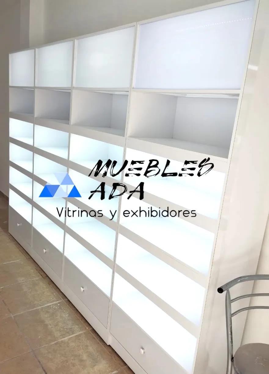 Proyecto de mobiliario comercial 33