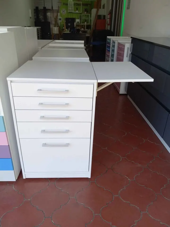 Cajonera móvil para consultorio