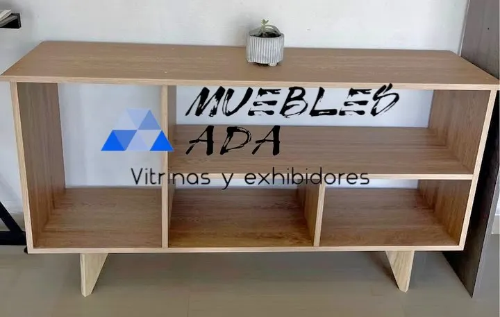 Credenza con estantería estilo nórdico