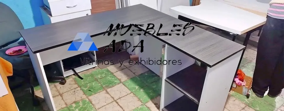 Escritorio esquinero negro